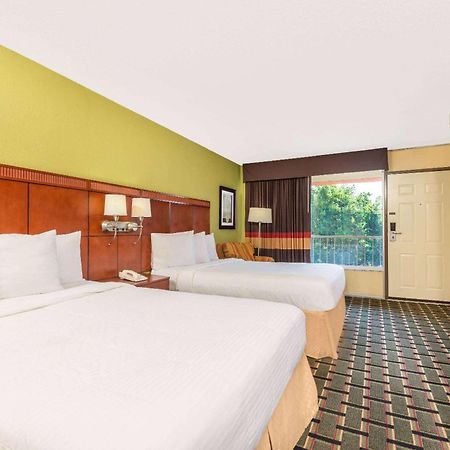 Days Inn By Wyndham Knoxville East Extérieur photo