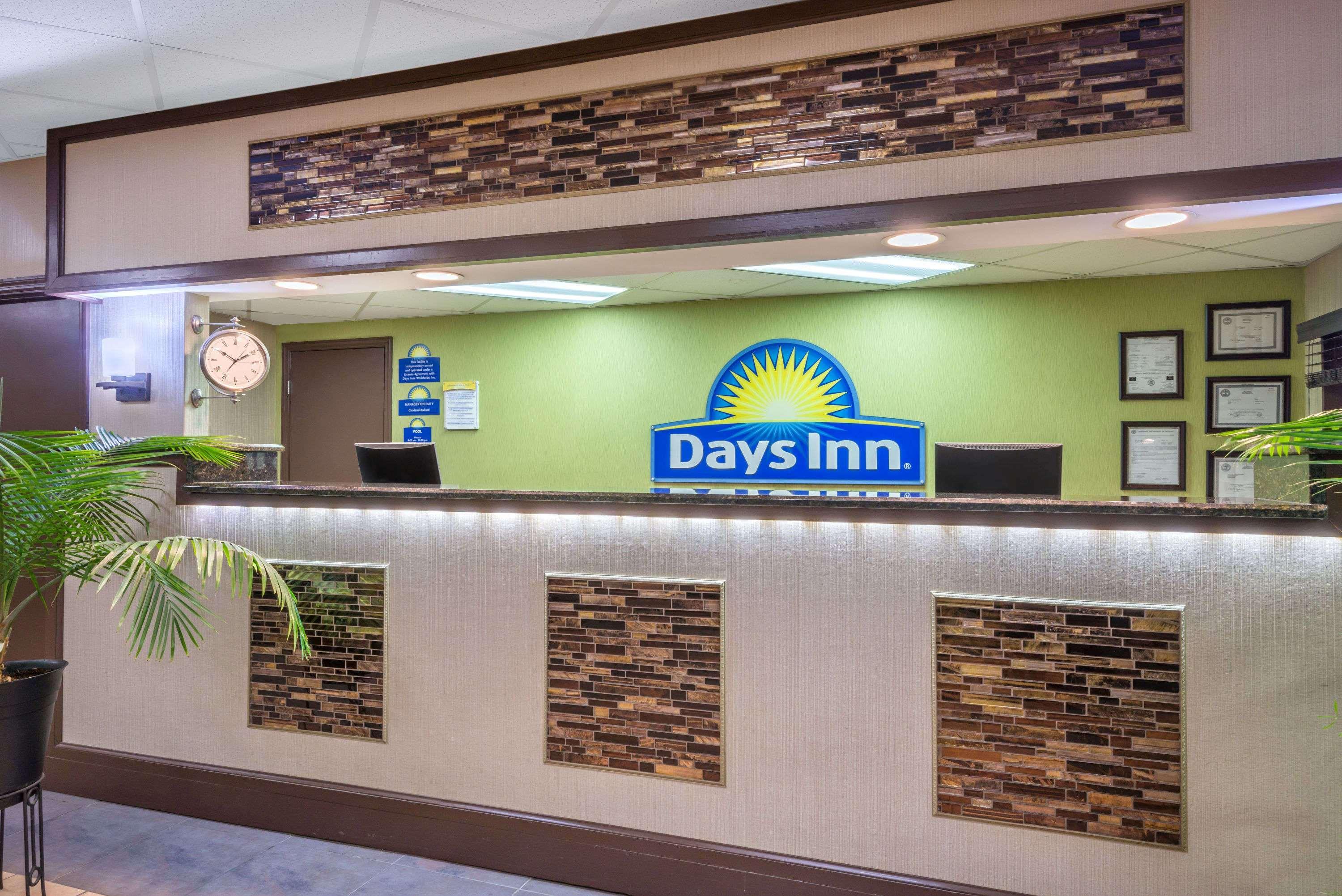 Days Inn By Wyndham Knoxville East Extérieur photo